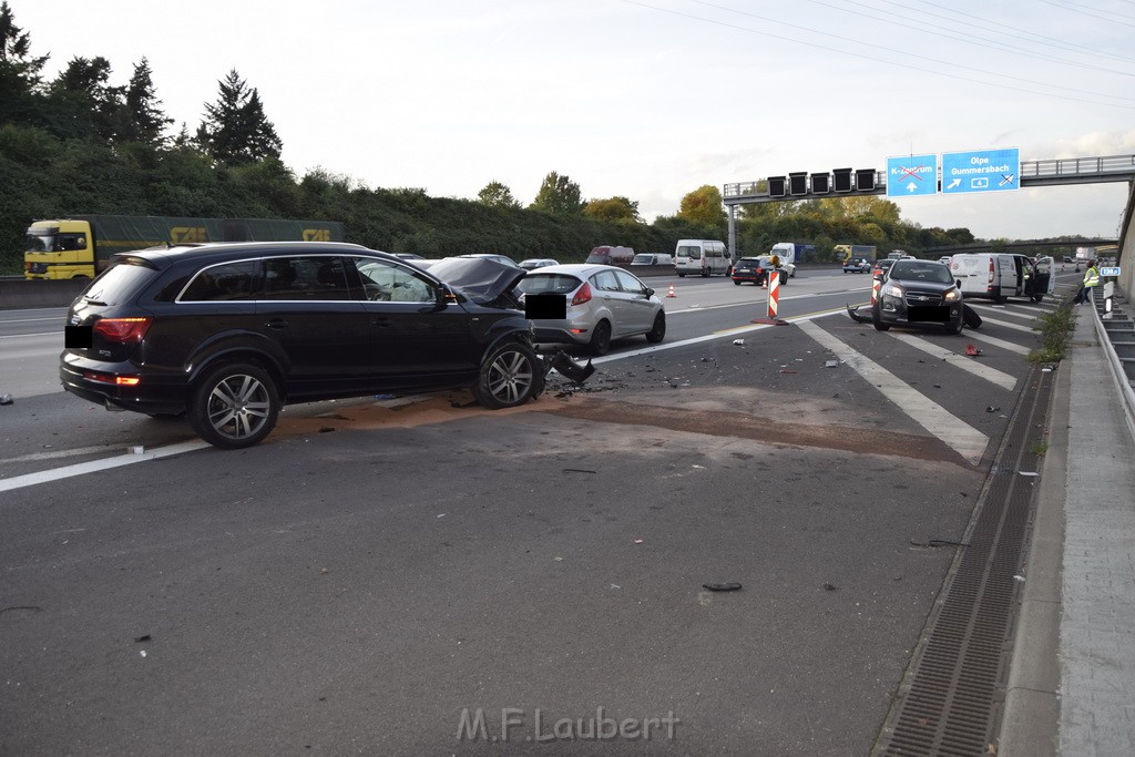 VU mehrere PKW A 3 Rich Oberhausen Hoehe AK Koeln Ost P177.JPG - Miklos Laubert